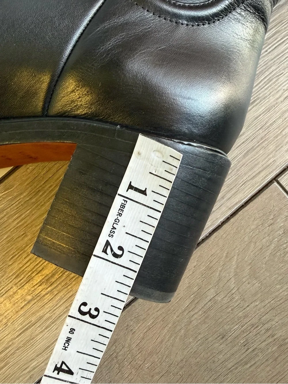 Vince Fabian Block-Heeled Leather Boots - Picture 4 of 8